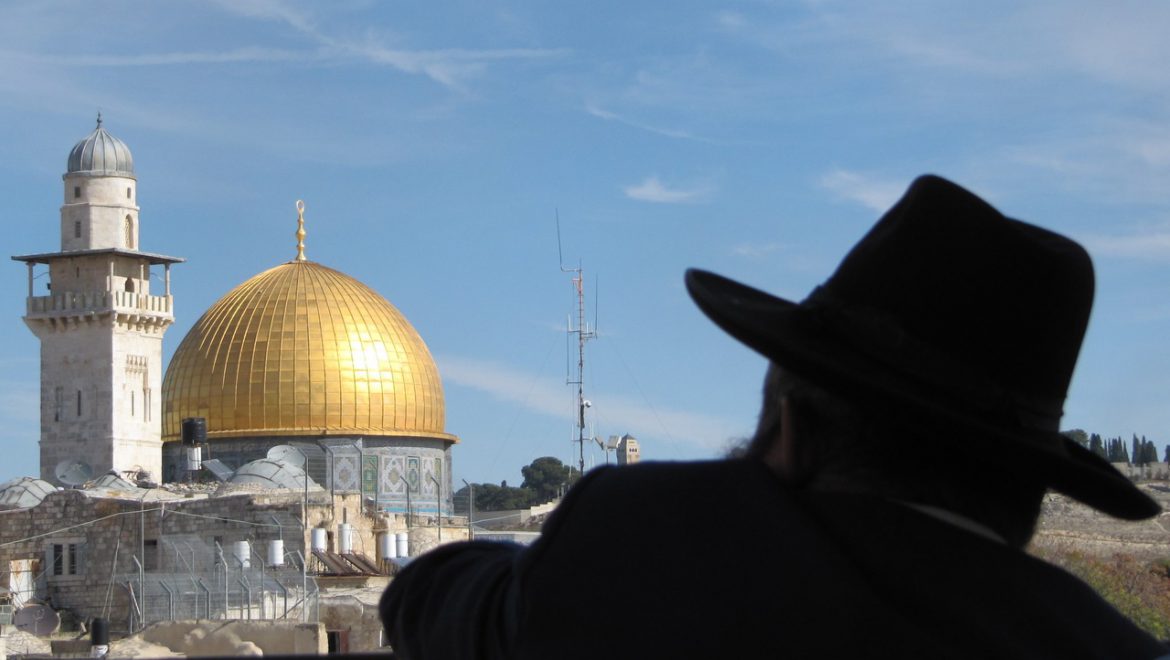 Sharing Sacred Space: Holy Places in Jerusalem Between Christianity, Judaism, and Islam